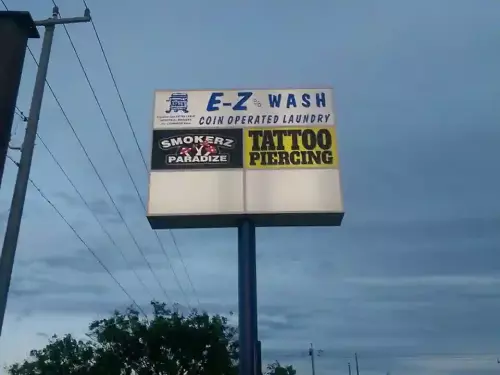 Pylon Signs 05